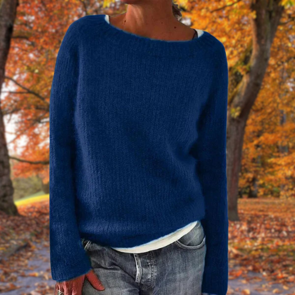 Blue women’s merino wool crewneck knit sweater, relaxed fit, long sleeves