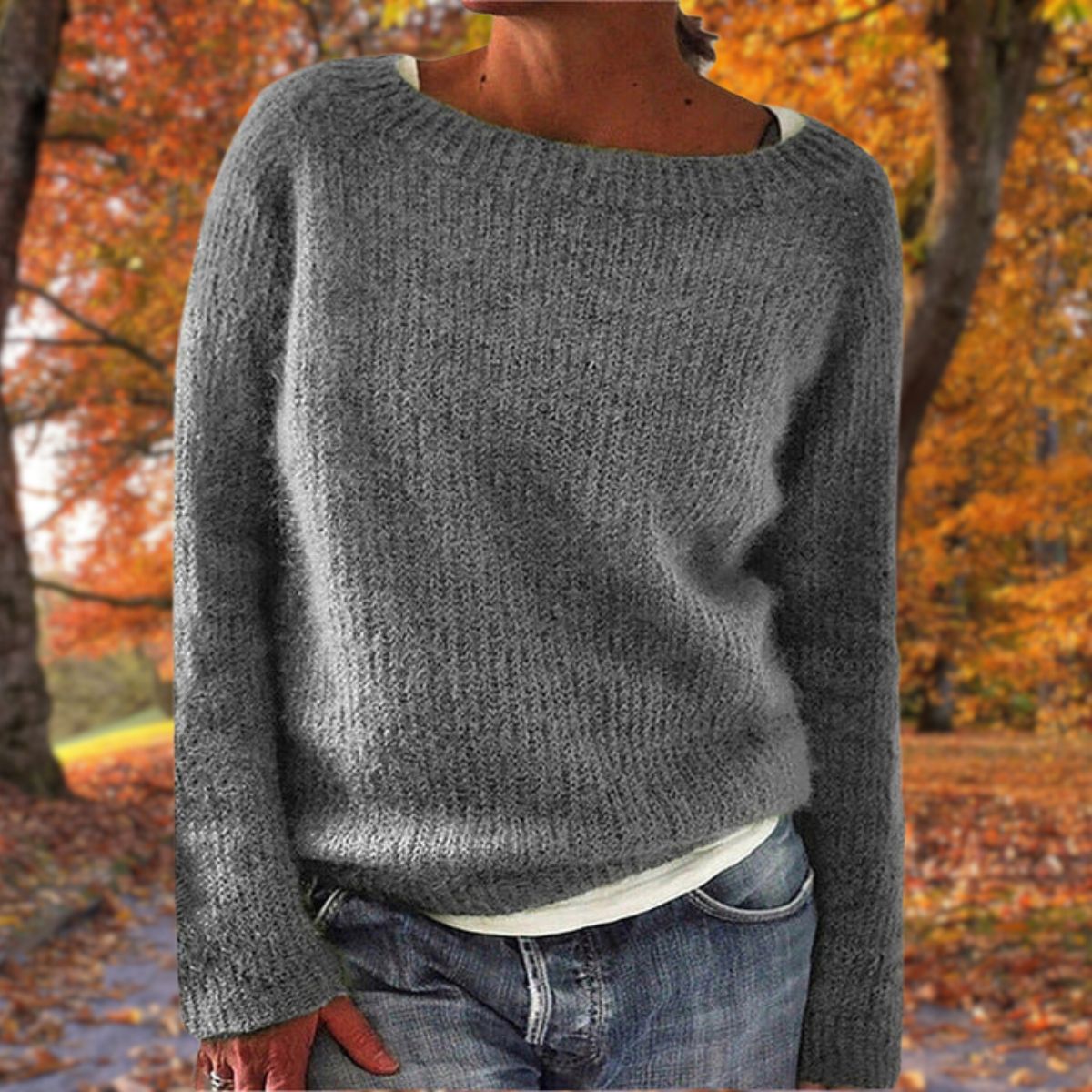 Grey women’s merino wool crewneck knit sweater, relaxed fit, long sleeves
