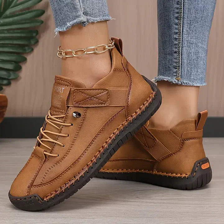 Streamlined Cushioned Leather Sneakers Women Casual 4